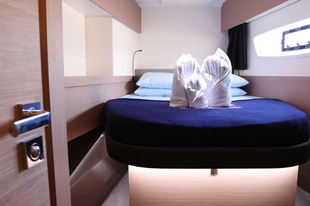 Fountaine Pajot Astrea 42 - 4 + 1 cab., picture 20