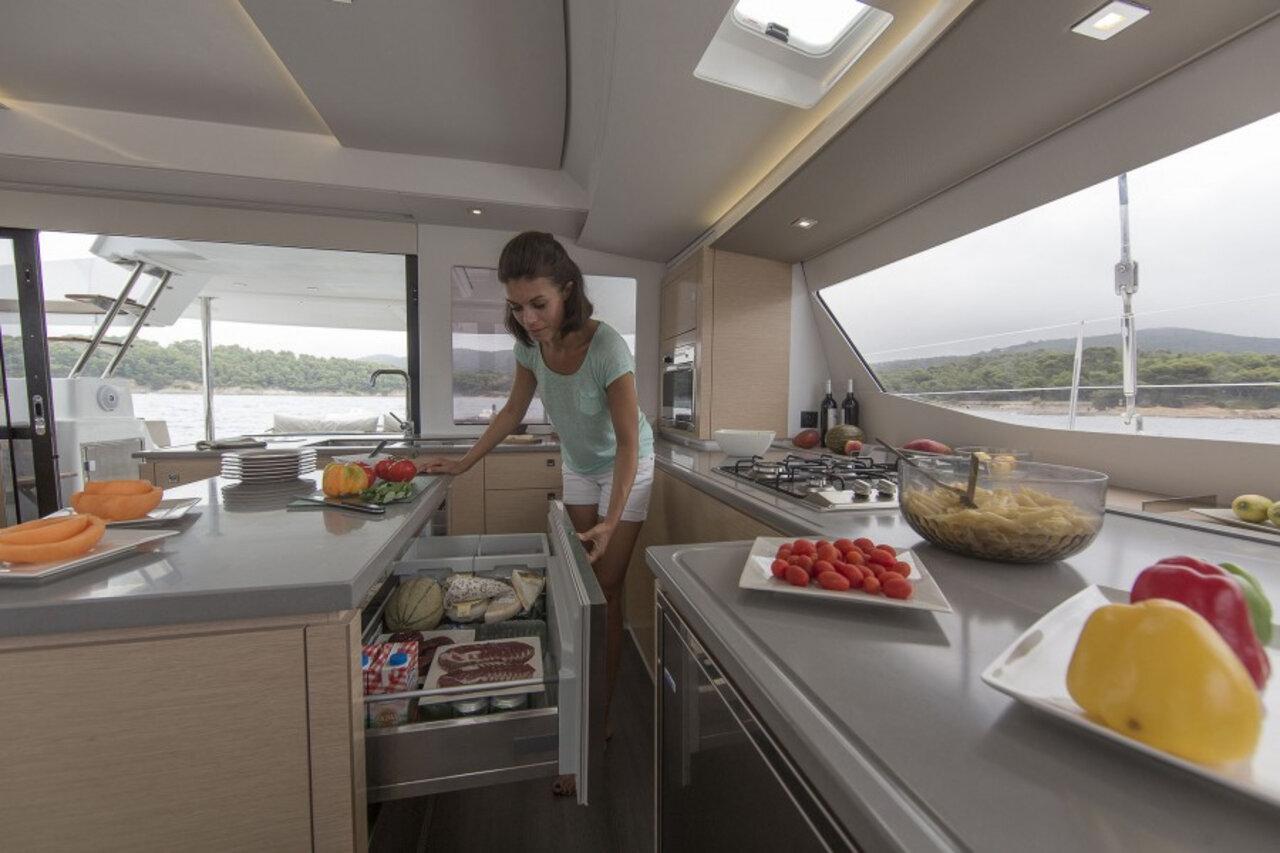 Fountaine Pajot Saba 50 - 5 + 2 cab., picture 9