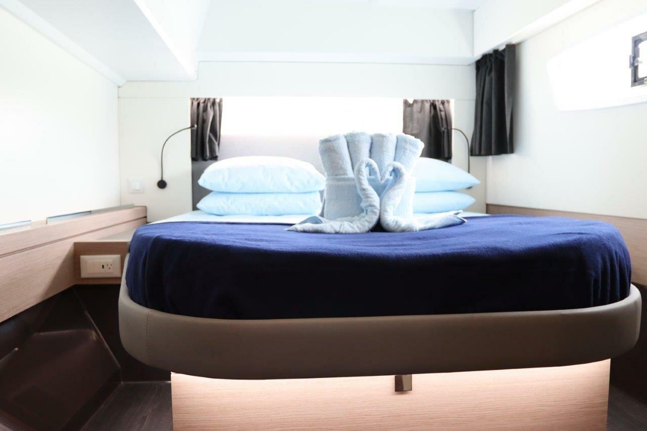 Fountaine Pajot Astrea 42 - 4 + 1 cab., picture 19