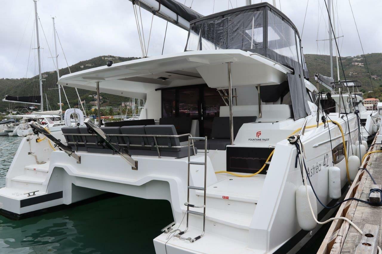 Fountaine Pajot Astrea 42 - 4 + 1 cab., picture 3