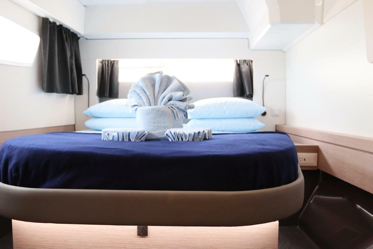 Fountaine Pajot Astrea 42 - 4 + 1 cab., picture 19