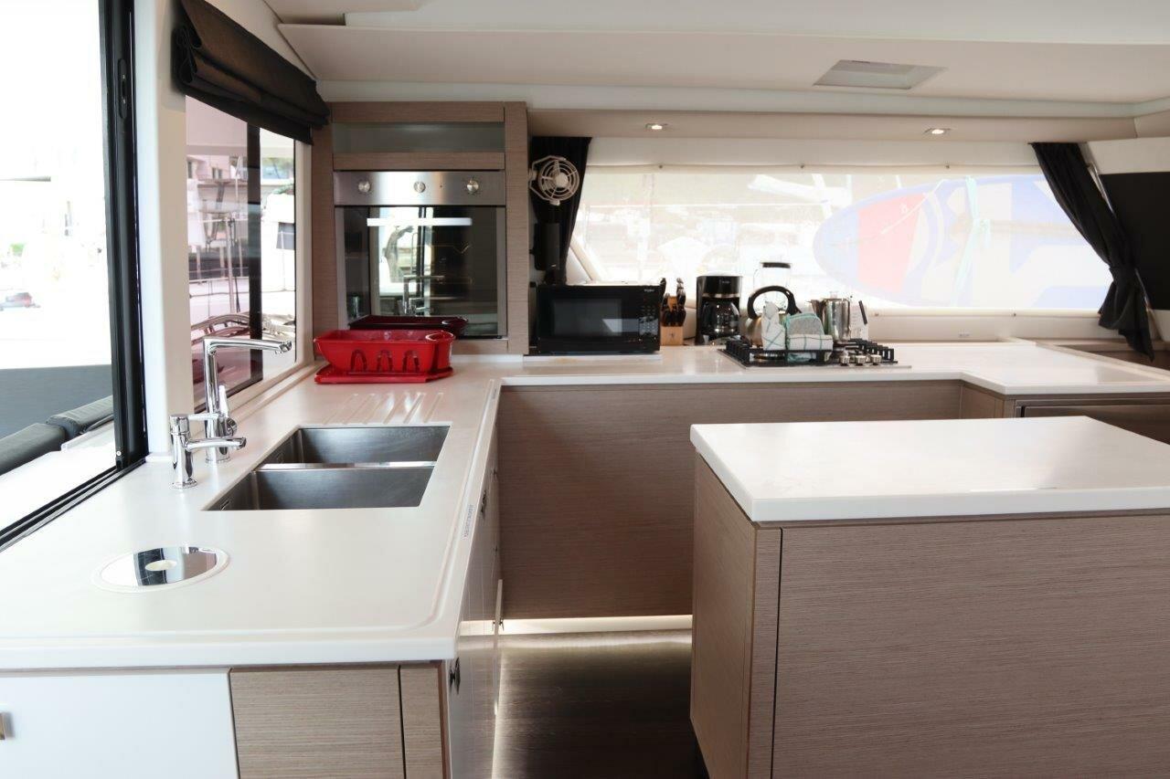 Fountaine Pajot Saba 50 - 5 + 2 cab., picture 12