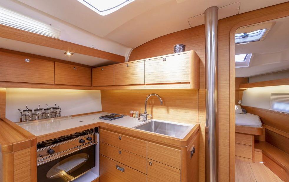 Dufour 430 GL, picture 11