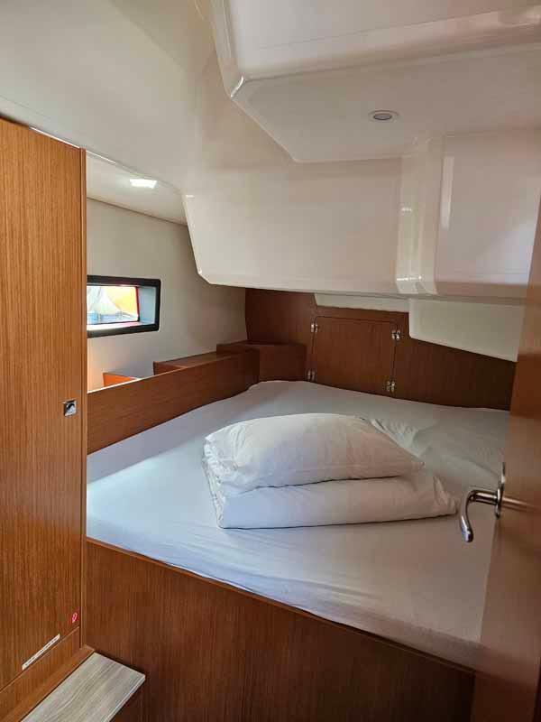 Bavaria C42, picture 10