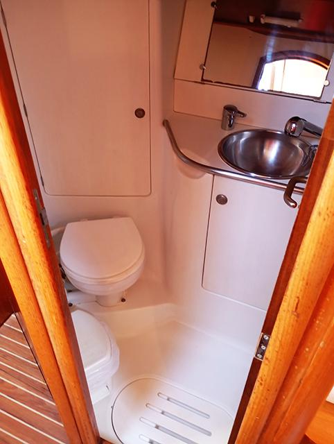 Sun Odyssey 37, picture 19