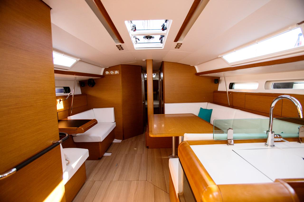 Sun Odyssey 449, picture 5