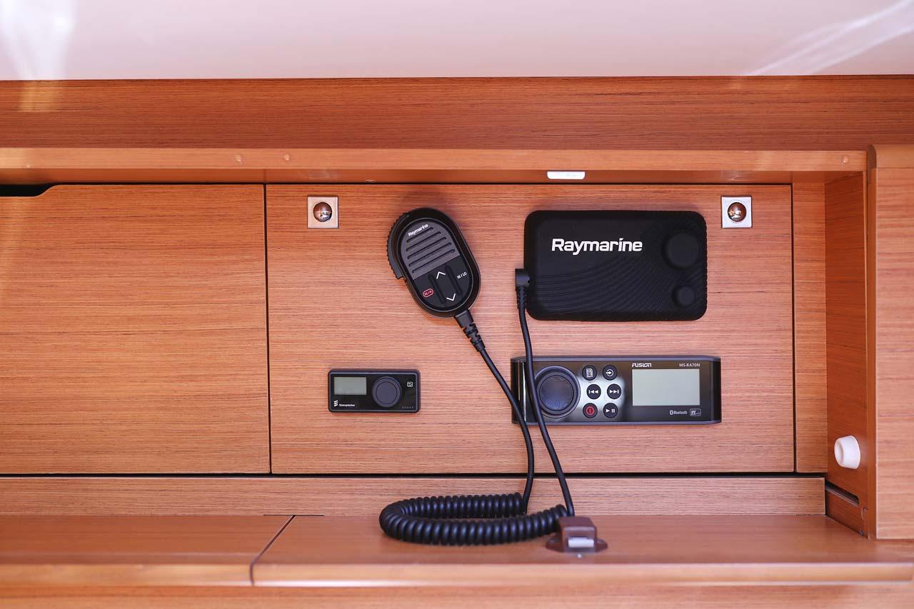 Dufour 430, picture 19