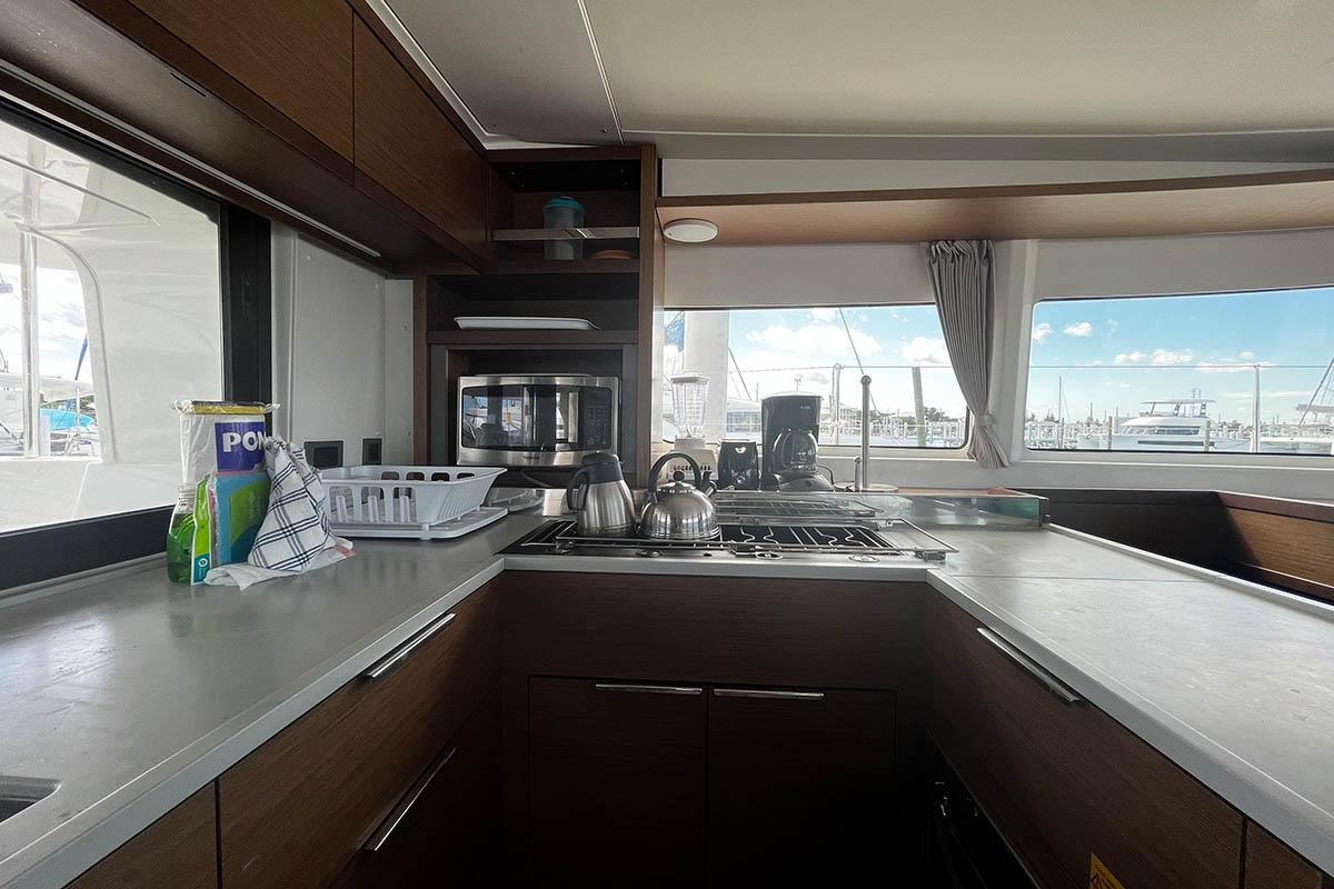 Lagoon 46 - 4 + 2 cab., picture 12