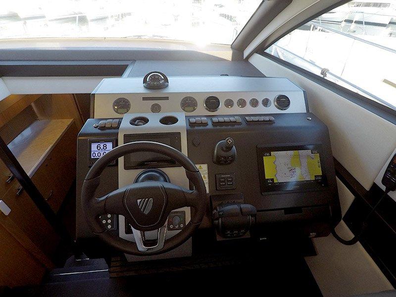 Fairline Squadron 50, picture 9