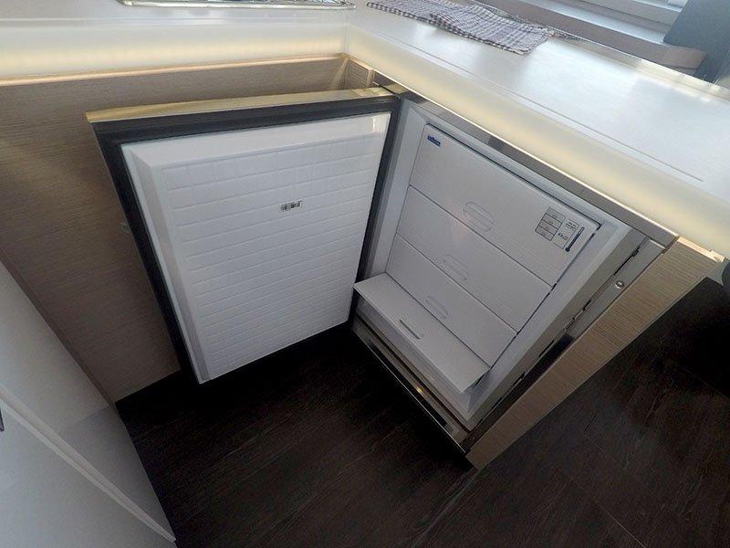 Fountaine Pajot Astrea 42 - 4 + 2 cab., picture 15