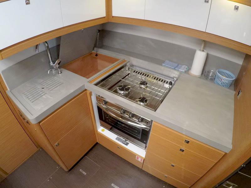 Dufour 470 - 4 cab., picture 15