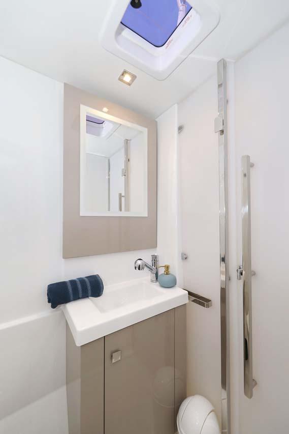 Fountaine Pajot Astrea 42 - 4 + 2 cab., picture 31