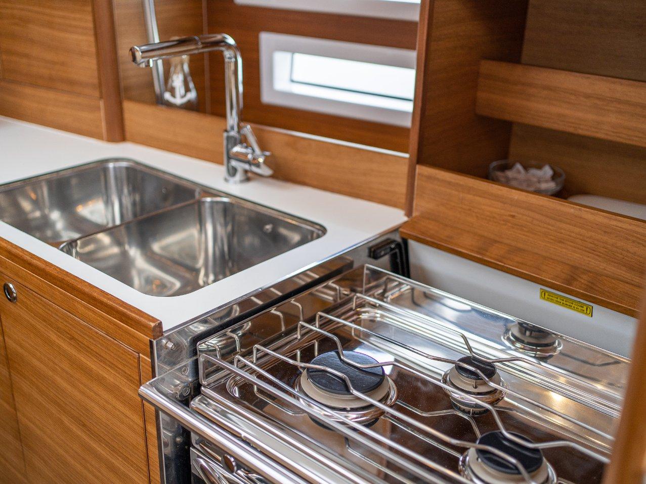 Elan Impression 45.1, picture 13