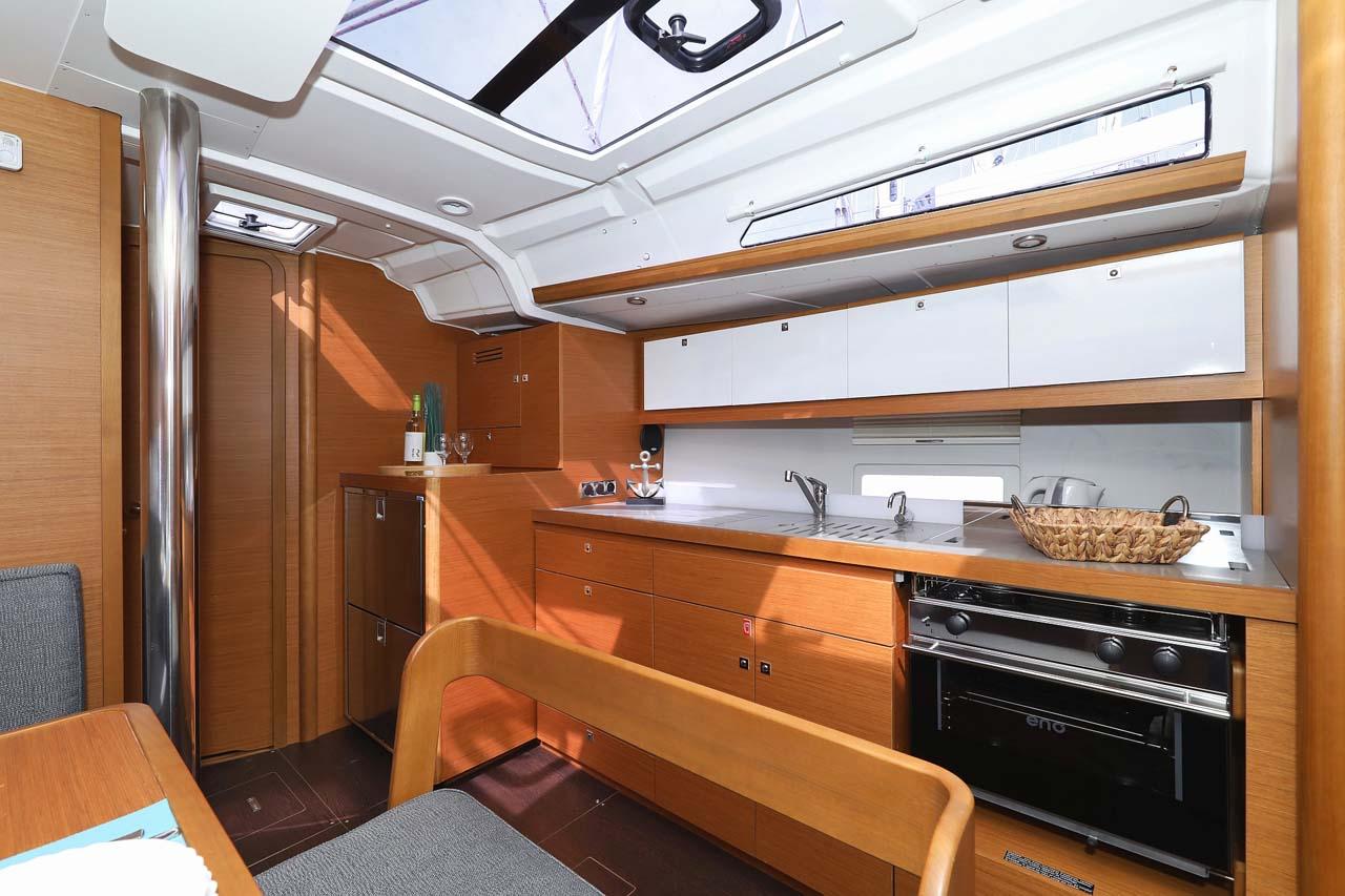 Dufour 430, picture 15