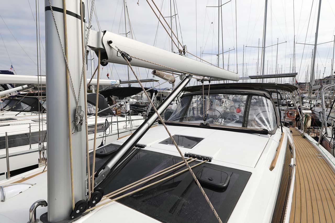 Dufour 430, picture 6