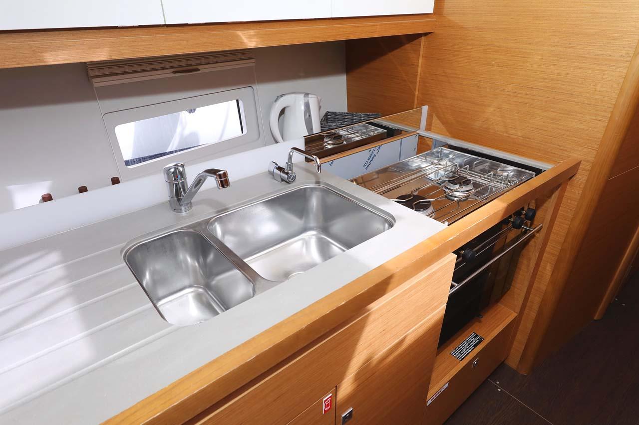 Dufour 430, picture 17