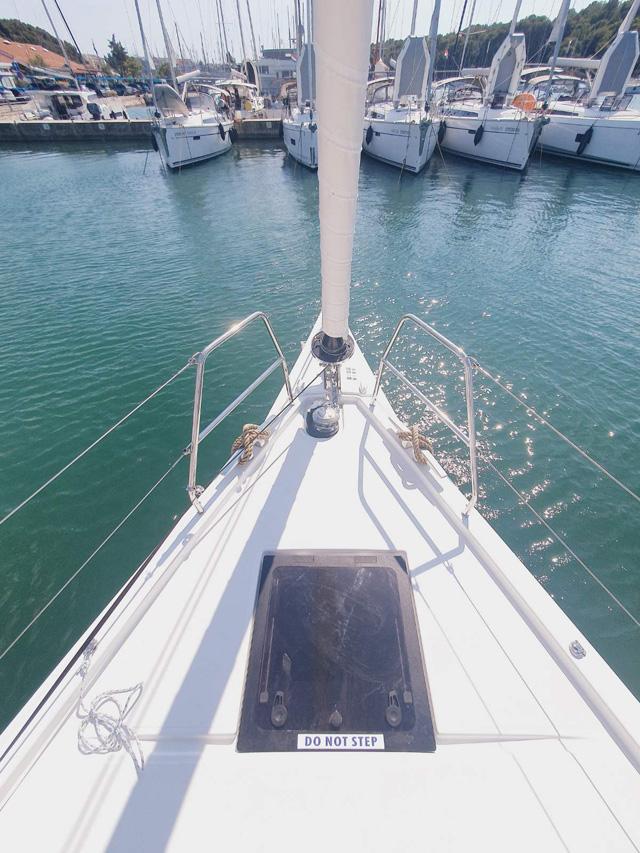 Dufour 470 - 4 cab., picture 5