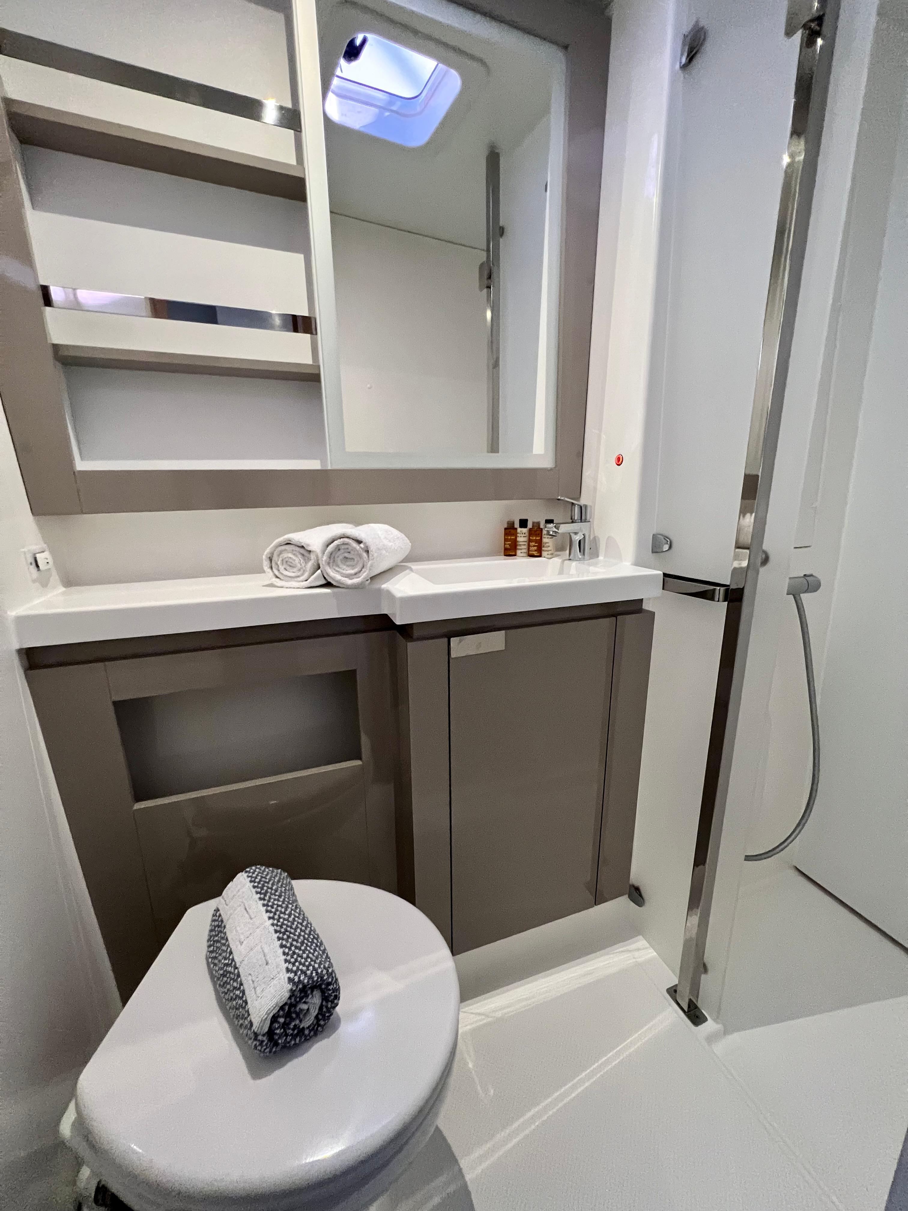 Fountaine Pajot Elba 45 - 5 cab., picture 19