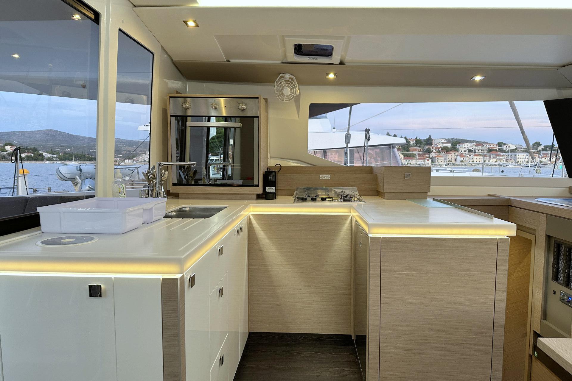Fountaine Pajot Astrea 42, picture 12