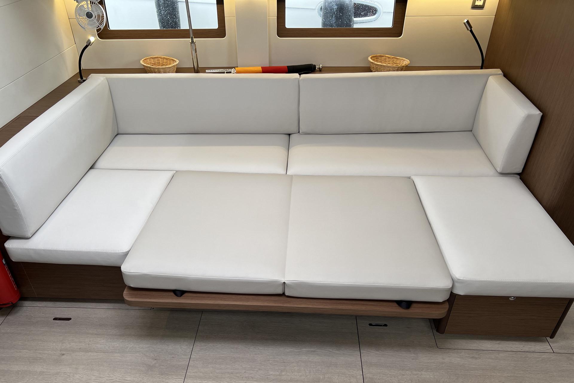 Oceanis 51.1, picture 14