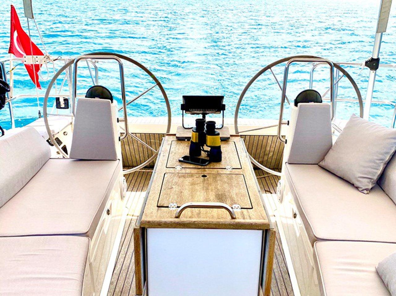 Bavaria Cruiser 40, picture 3