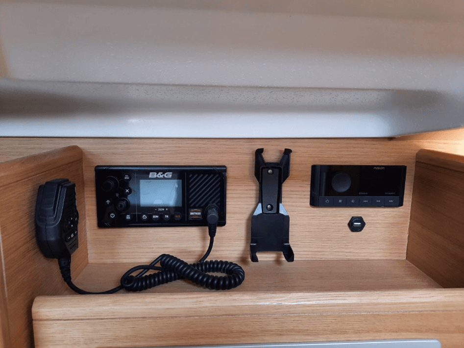 Elan E4 - 2 cab., picture 9