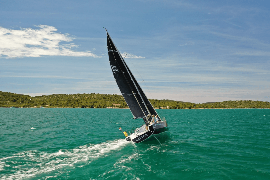 Elan E4 - 2 cab., picture 5