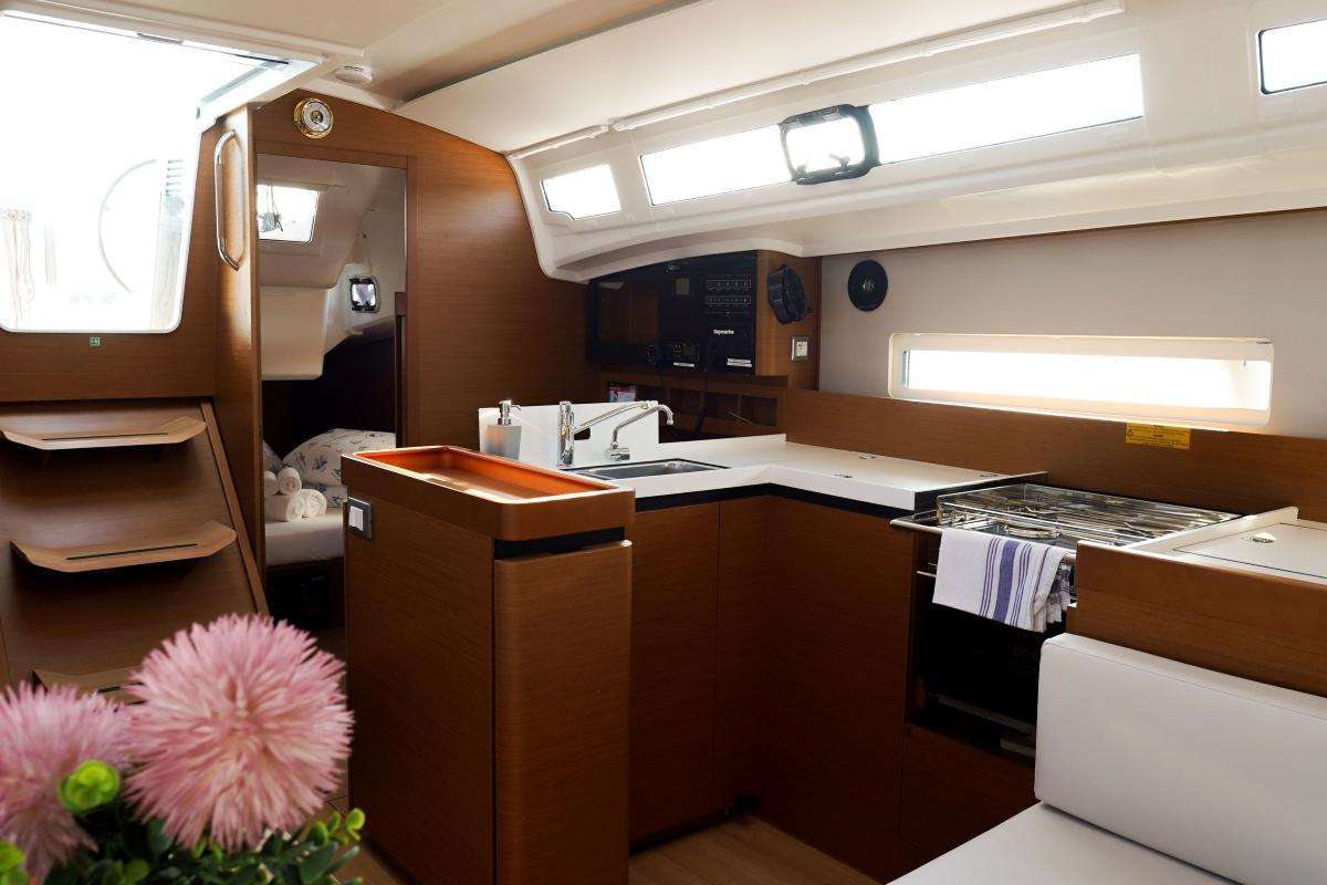 Sun Odyssey 410 - 3 cab., picture 15