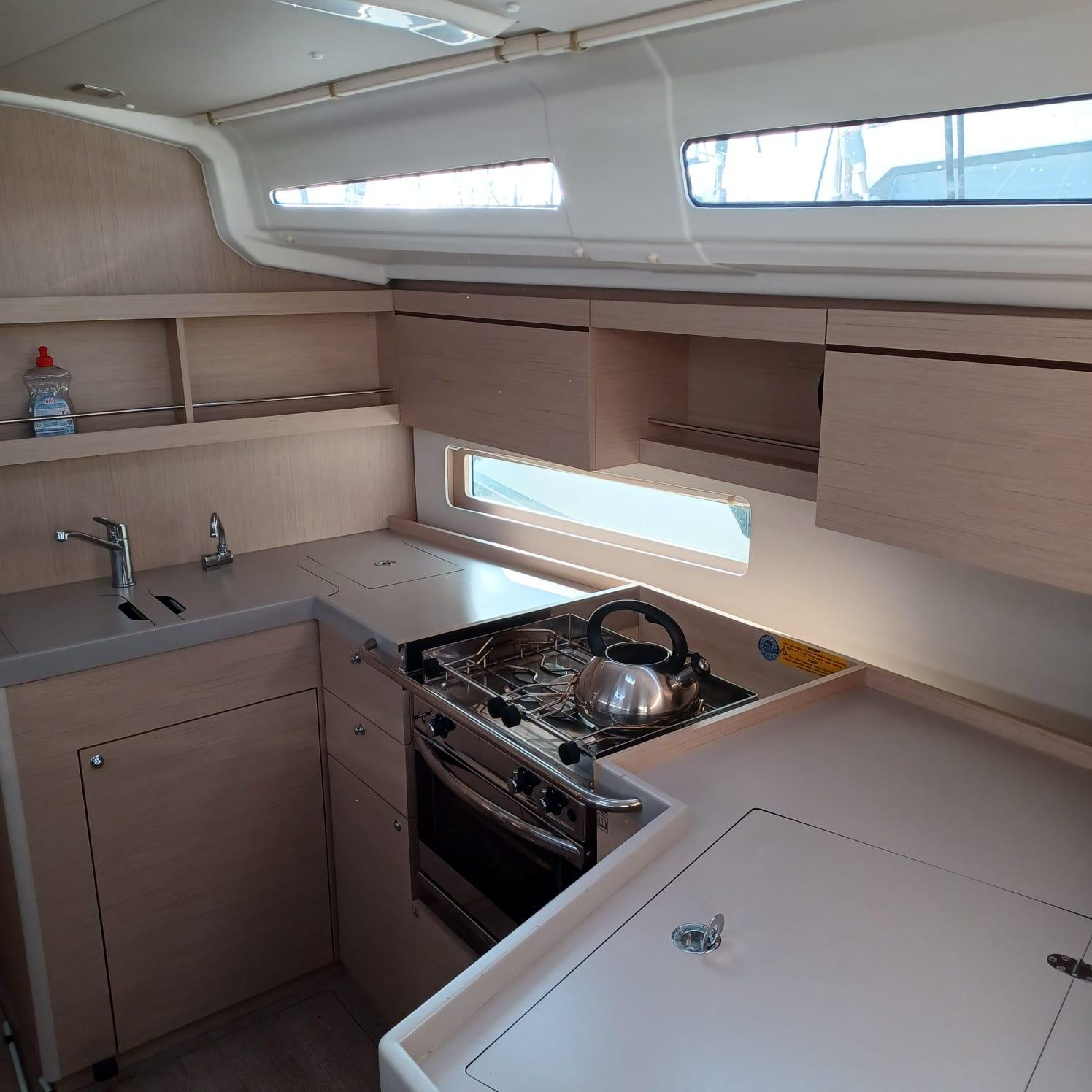 Oceanis 40.1 - 3 cab., picture 8