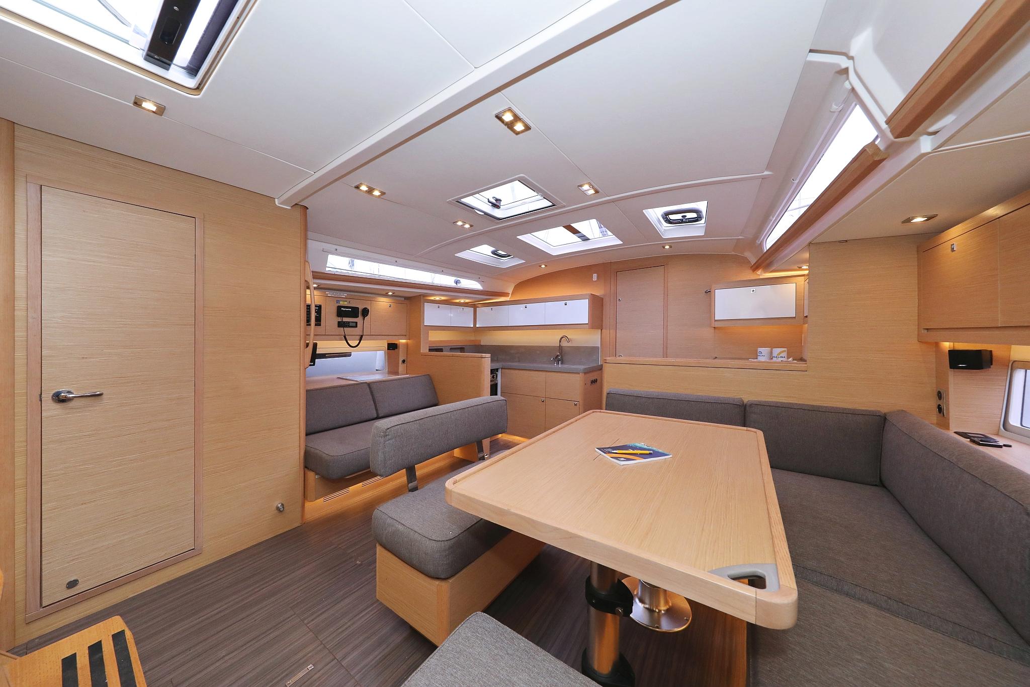 Dufour 470 - 3 cab., picture 14