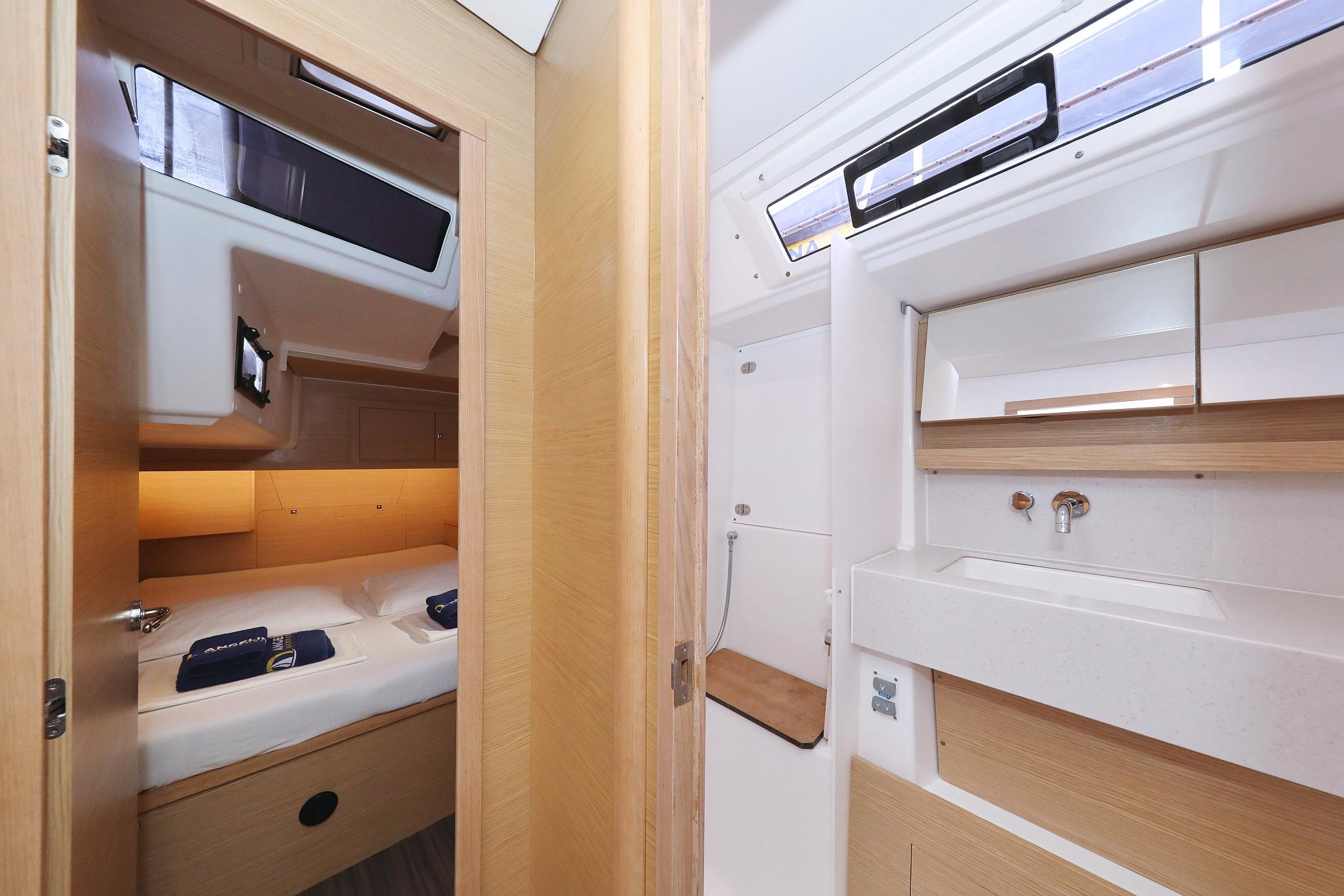Dufour 470 - 3 cab., picture 33