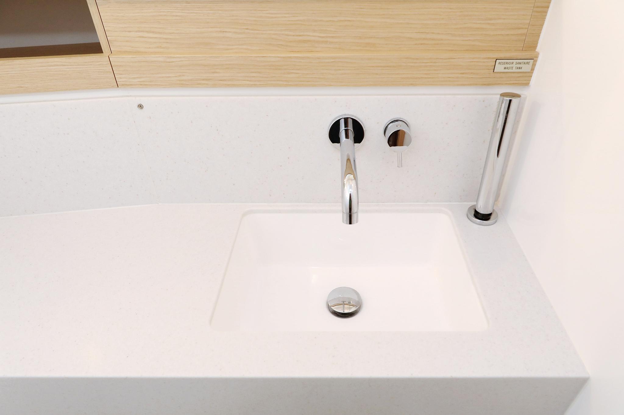 Dufour 470 - 3 cab., picture 39