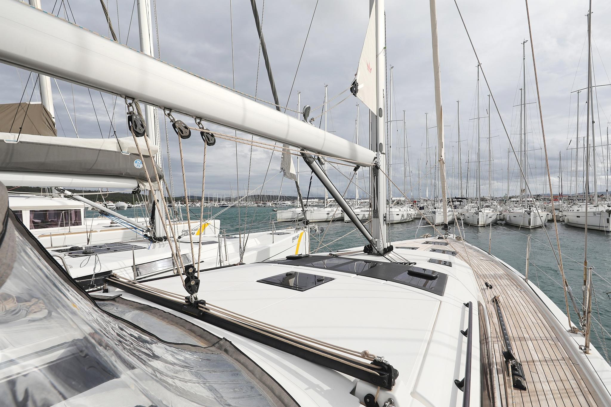 Dufour 470 - 3 cab., picture 10