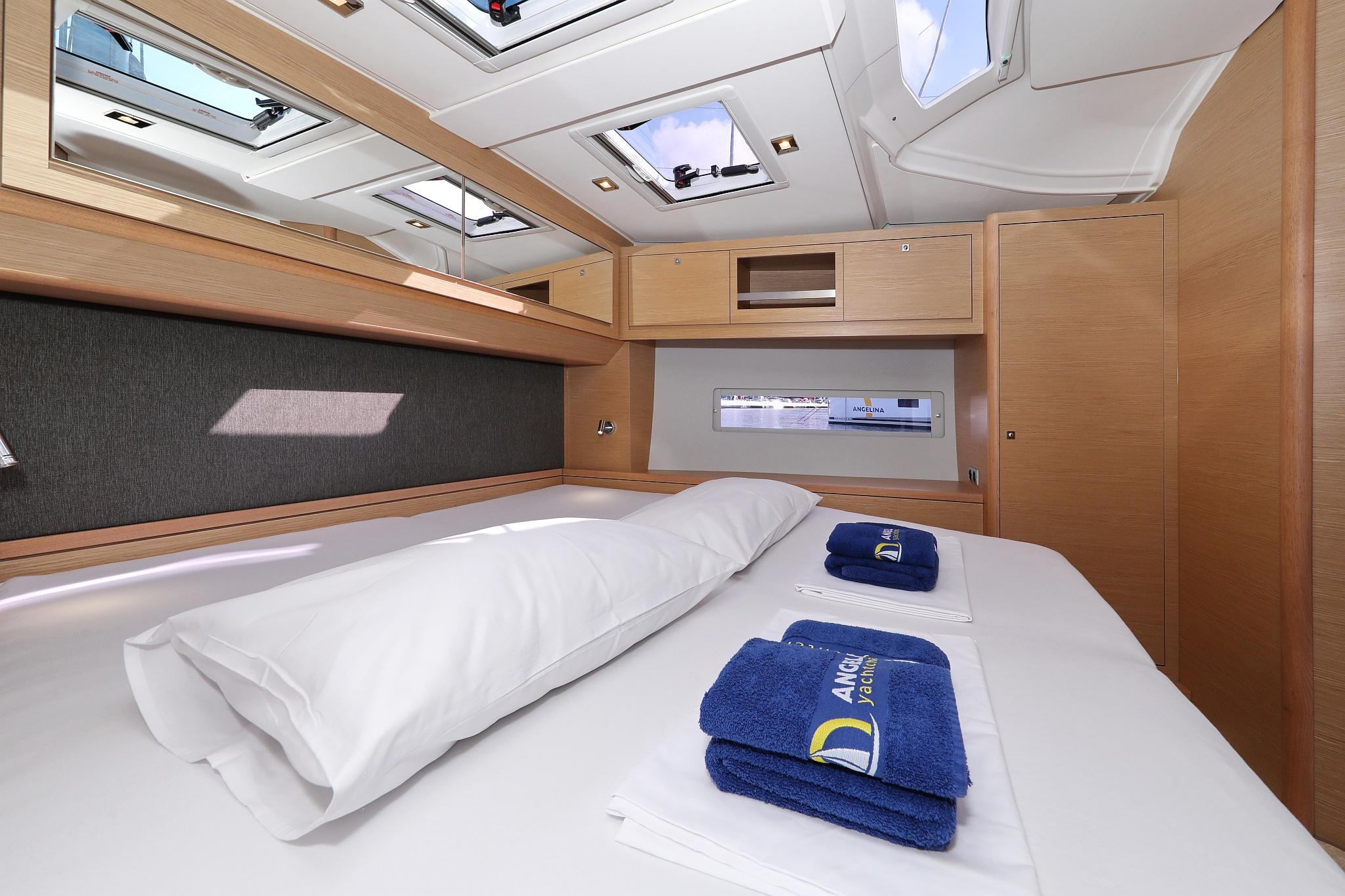 Dufour 470 - 3 cab., picture 26