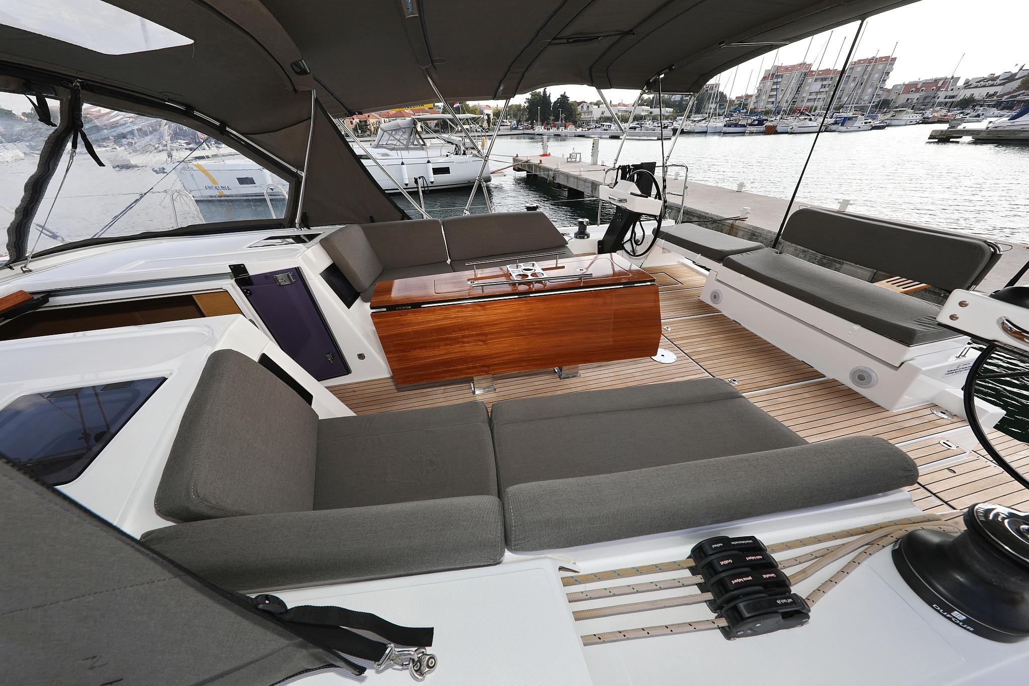 Dufour 470 - 3 cab., picture 7