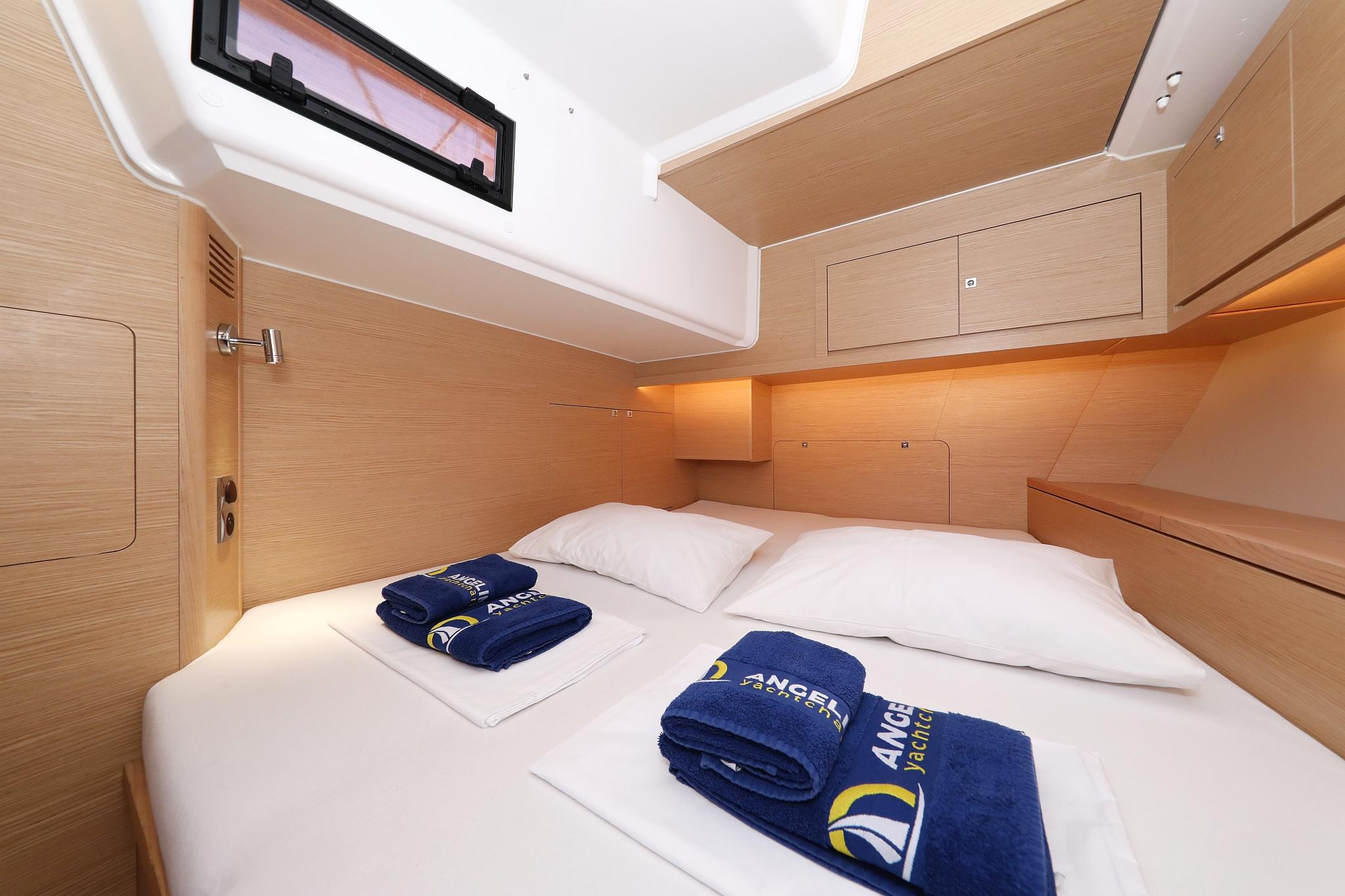 Dufour 470 - 3 cab., picture 31