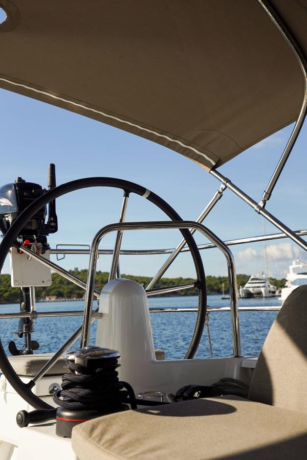 Sun Odyssey 440 - 4 cab., picture 11