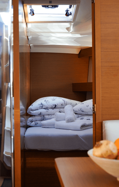 Sun Odyssey 440 - 4 cab., picture 12