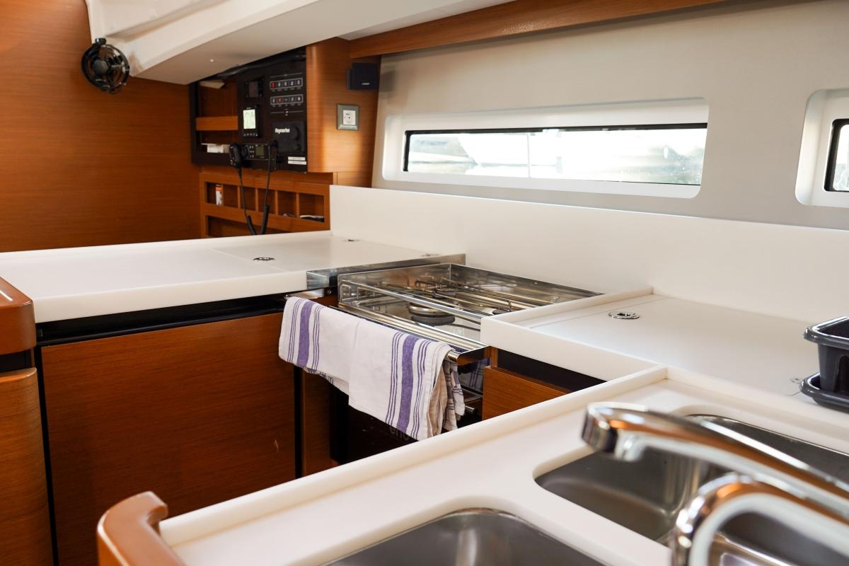 Sun Odyssey 440 - 4 cab., picture 16