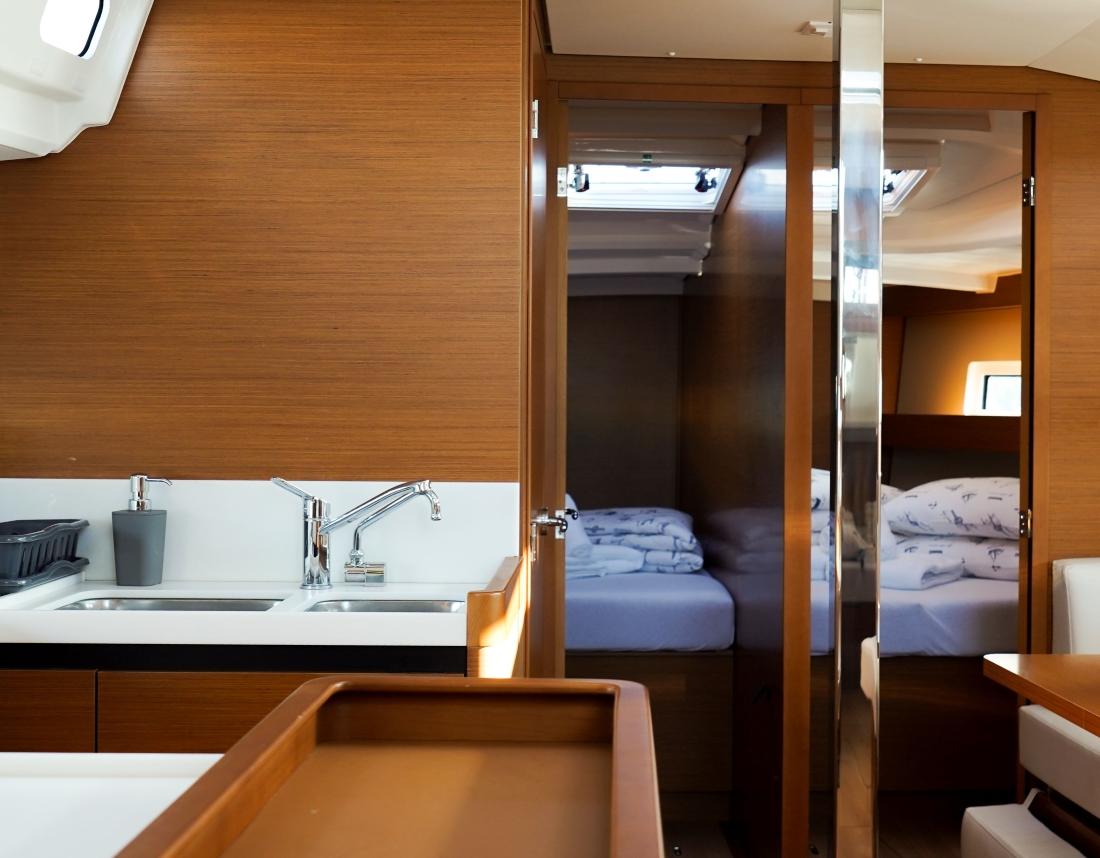 Sun Odyssey 440 - 4 cab., picture 15