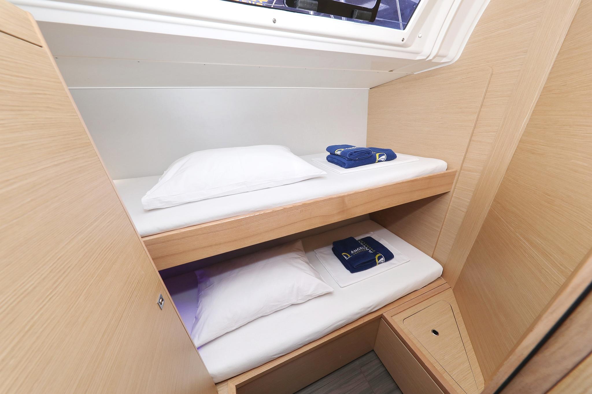 Dufour 470 - 5 cab., picture 27
