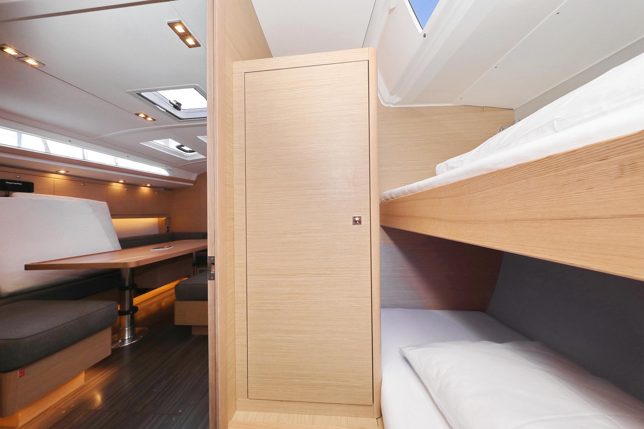 Dufour 470 - 5 cab., picture 28