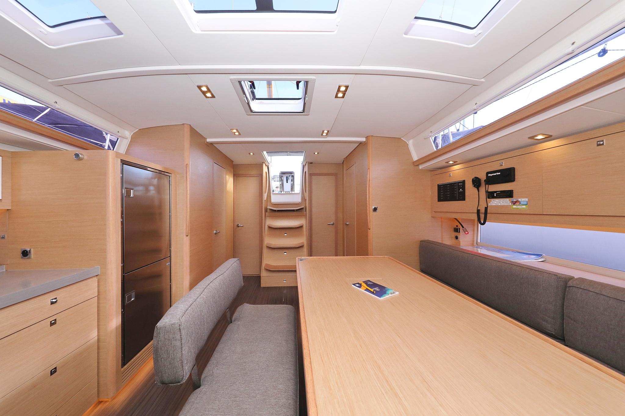 Dufour 470 - 5 cab., picture 17