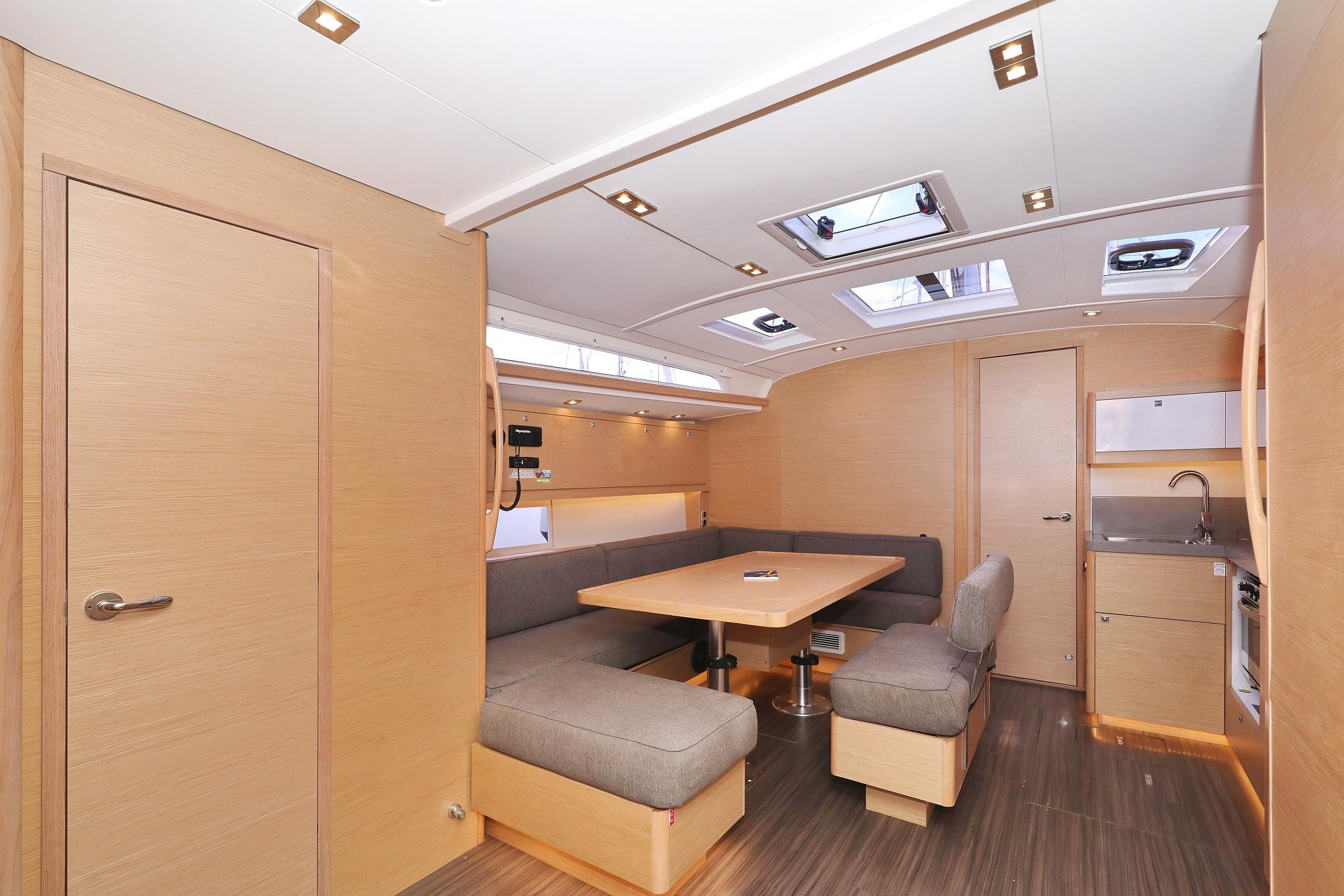 Dufour 470 - 5 cab., picture 12