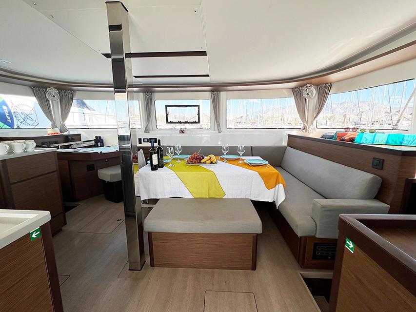 Lagoon 46 - 4 + 2 cab., picture 4