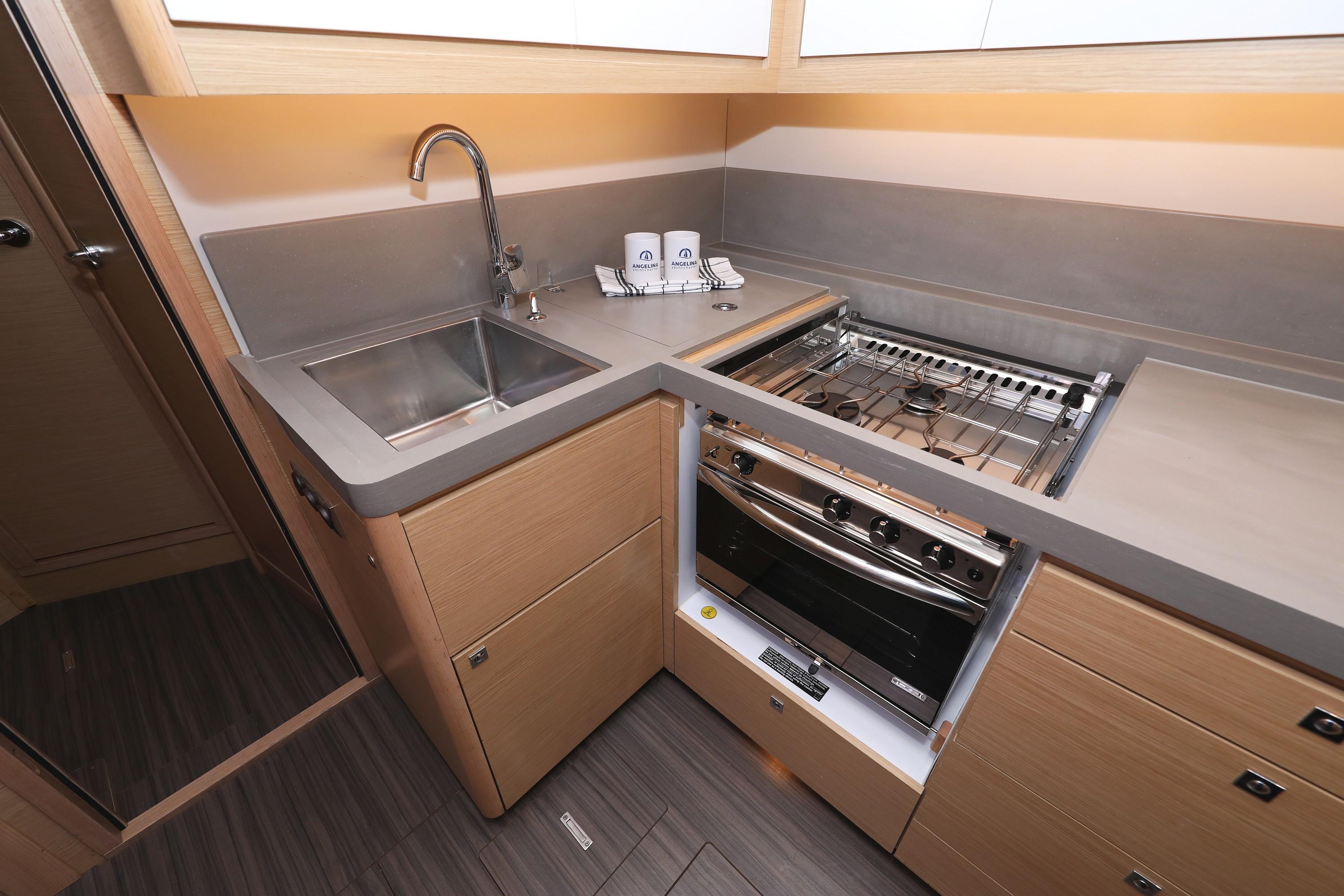 Dufour 470 - 4 cab., picture 13