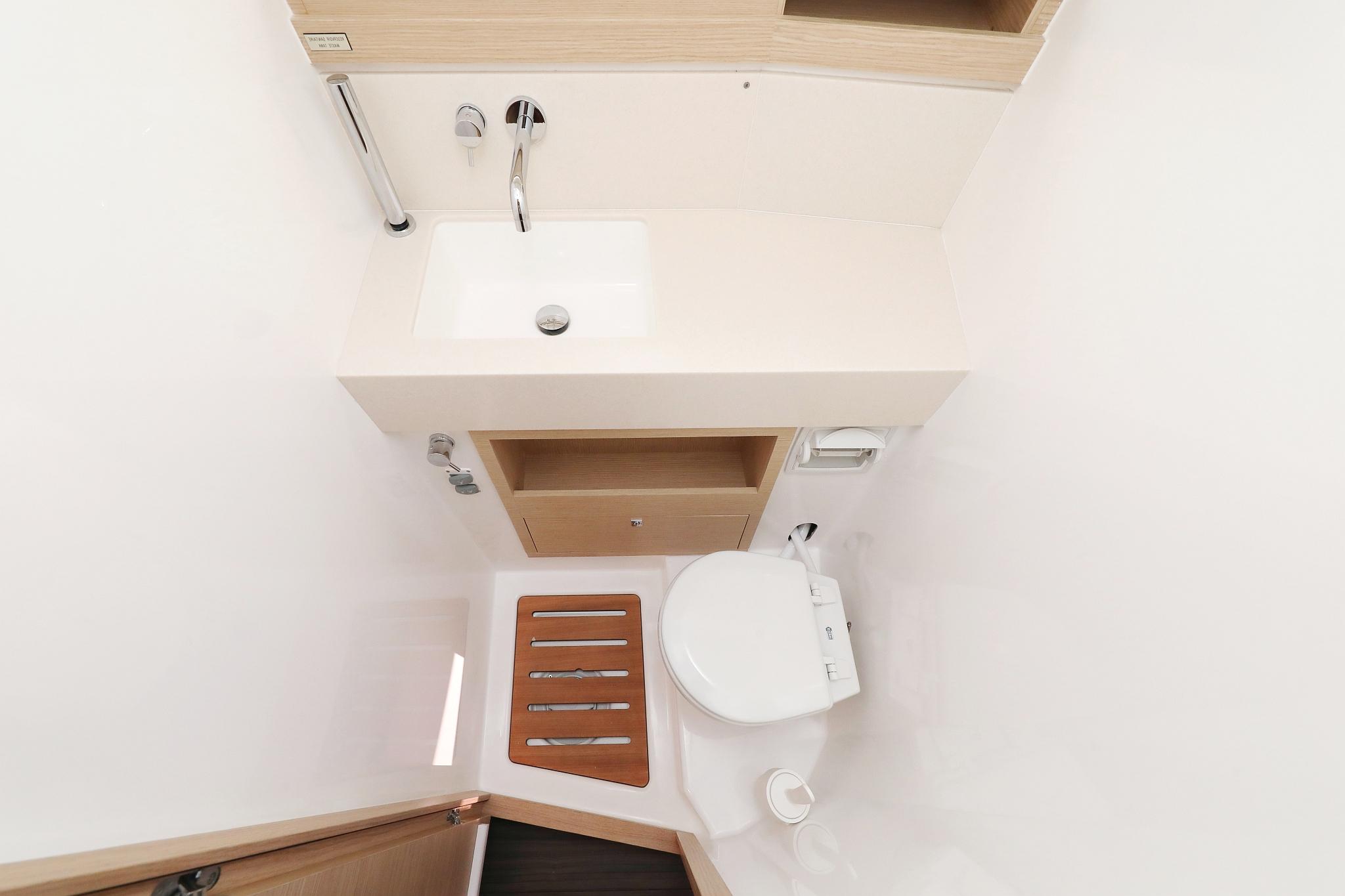 Dufour 470 - 4 cab., picture 30