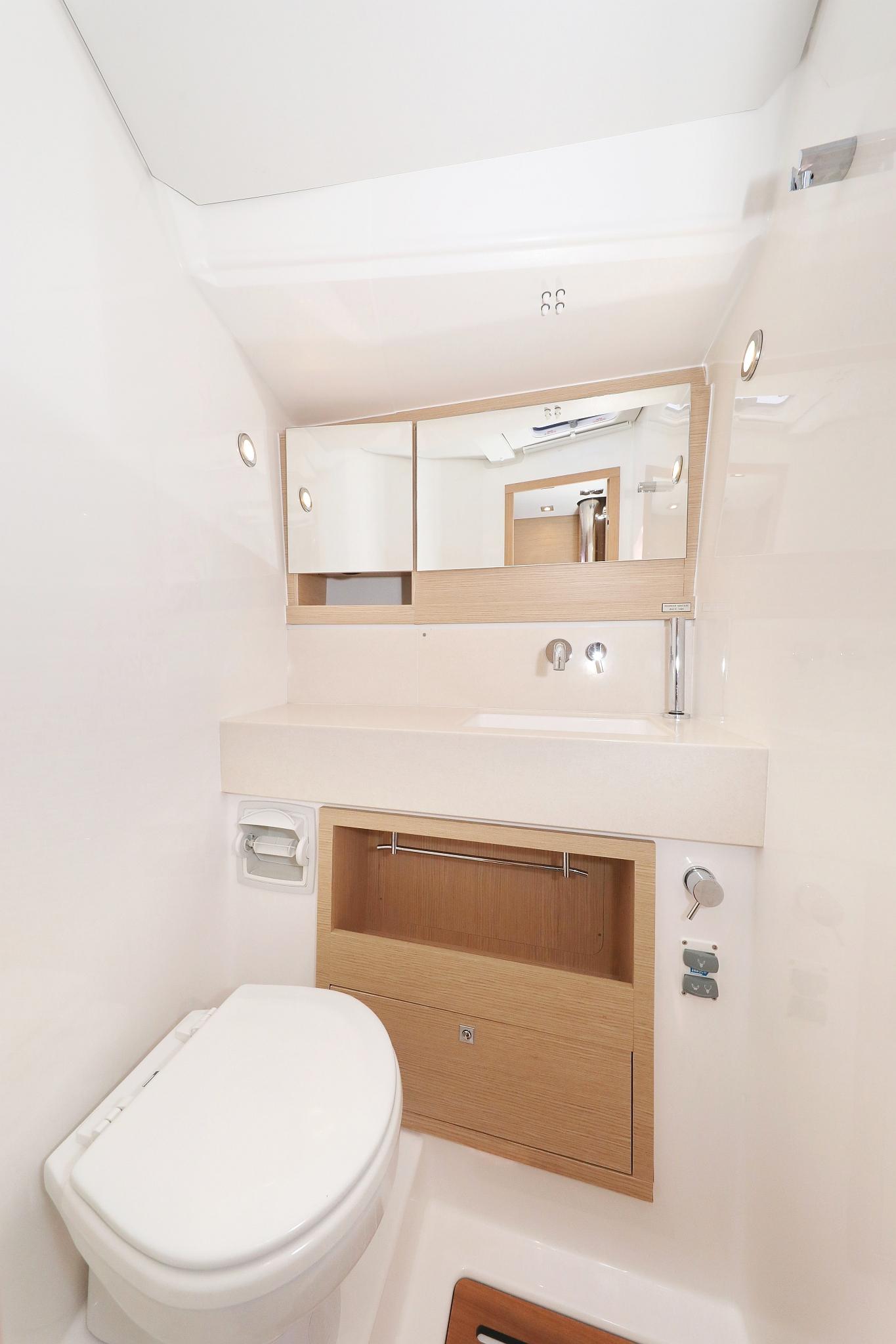 Dufour 470 - 4 cab., picture 29