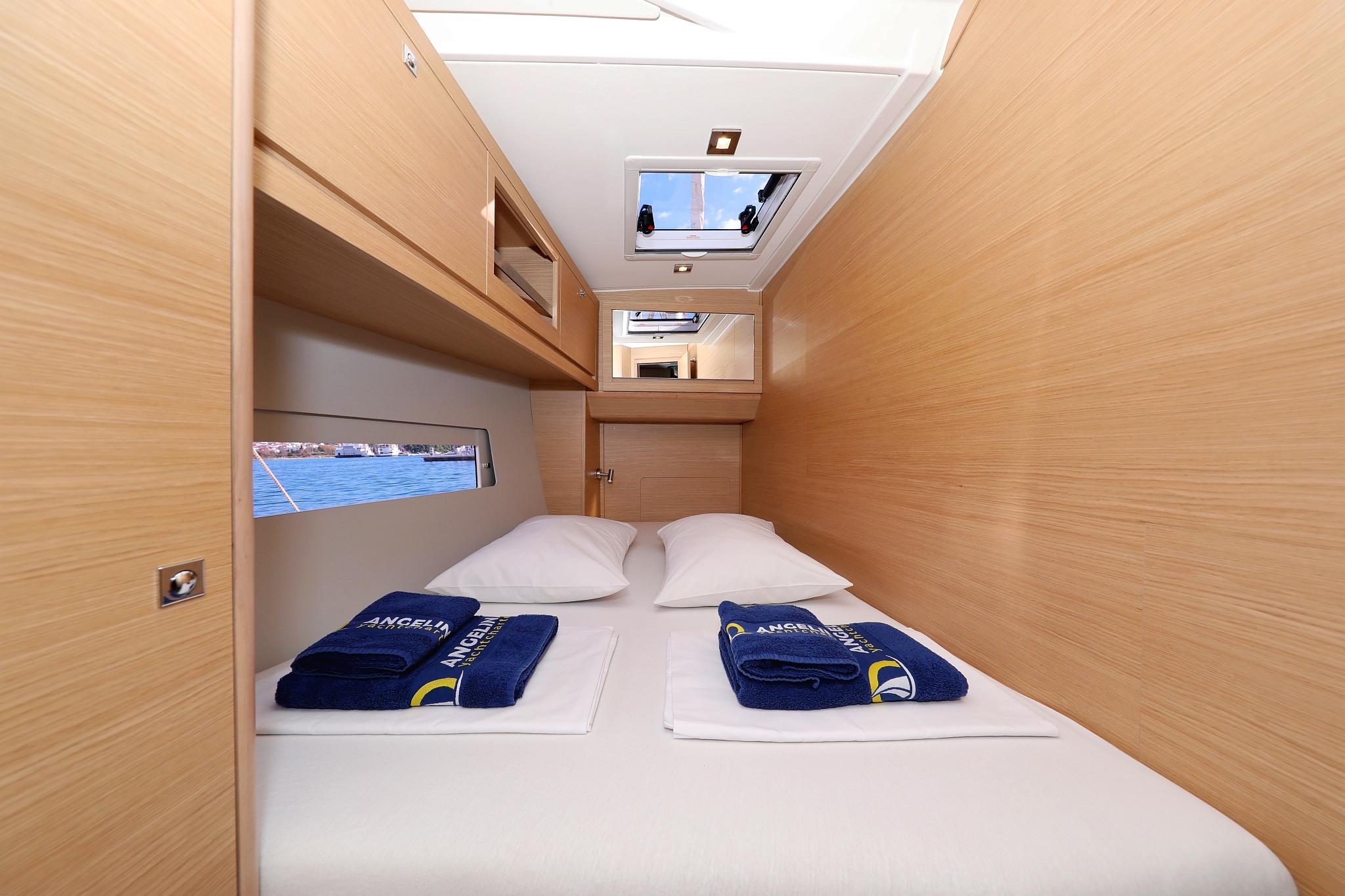 Dufour 470 - 4 cab., picture 31