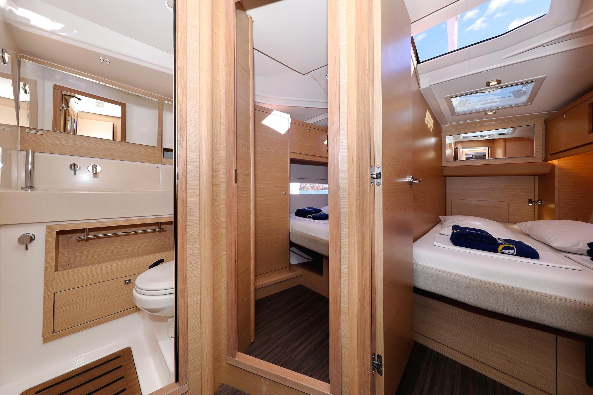 Dufour 470 - 4 cab., picture 33